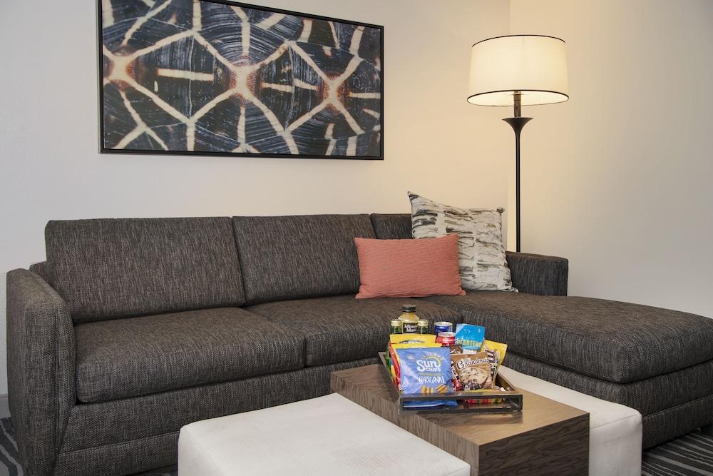 Embassy Suites By Hilton Orlando Airport מראה חיצוני תמונה