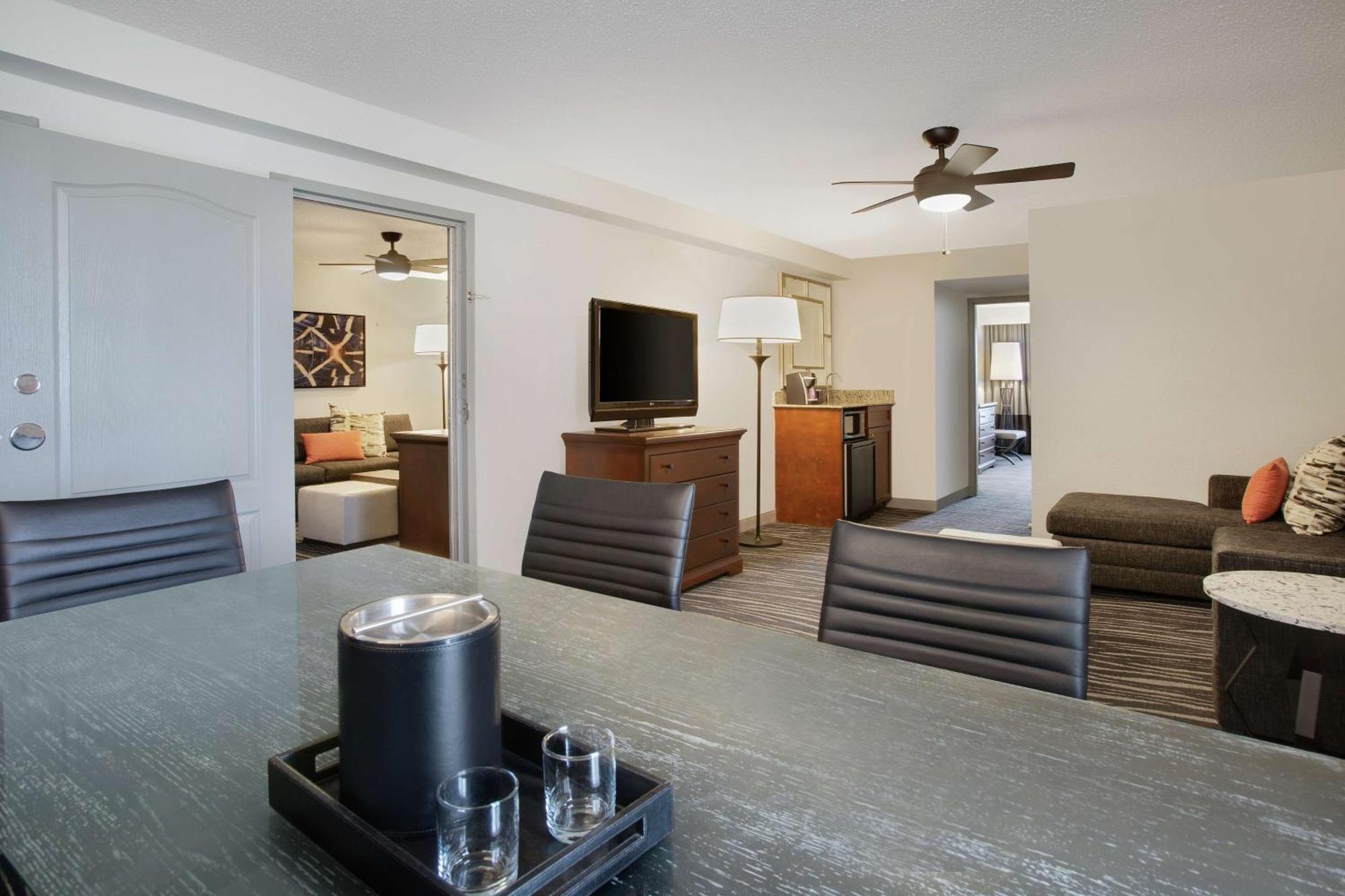 Embassy Suites By Hilton Orlando Airport מראה חיצוני תמונה