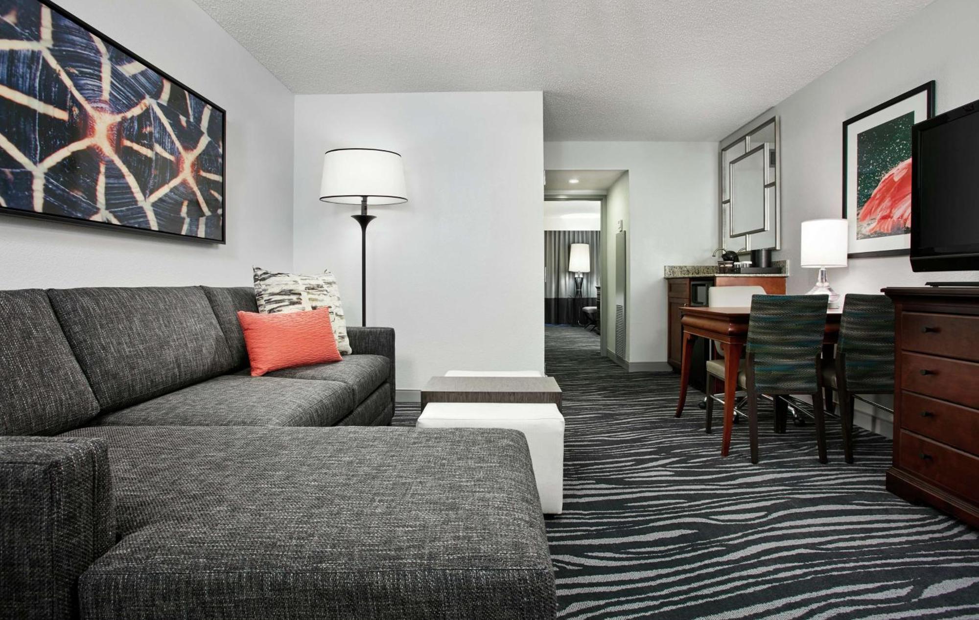 Embassy Suites By Hilton Orlando Airport מראה חיצוני תמונה