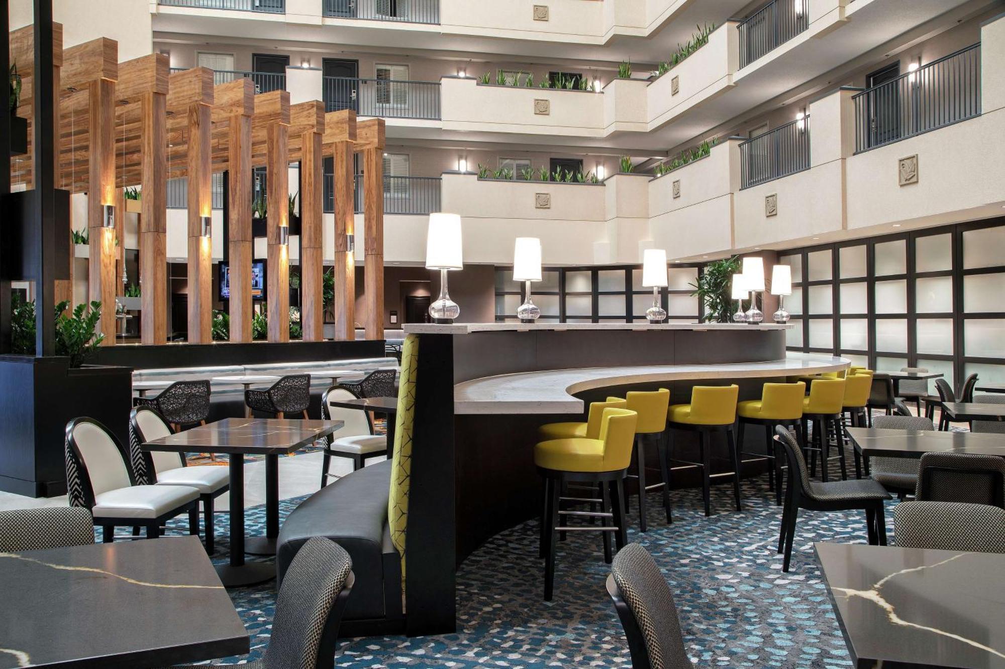 Embassy Suites By Hilton Orlando Airport מראה חיצוני תמונה