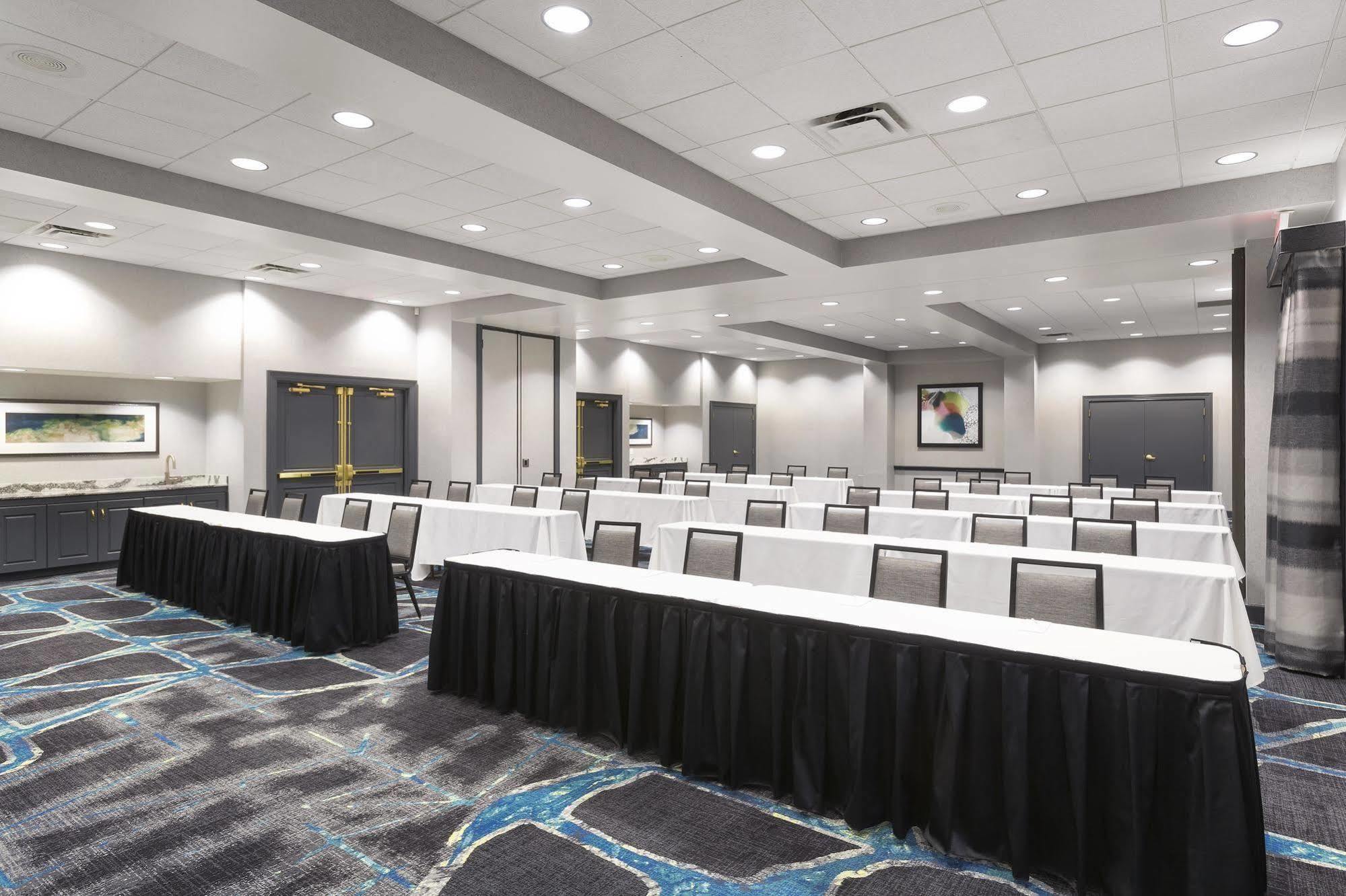 Embassy Suites By Hilton Orlando Airport מראה חיצוני תמונה