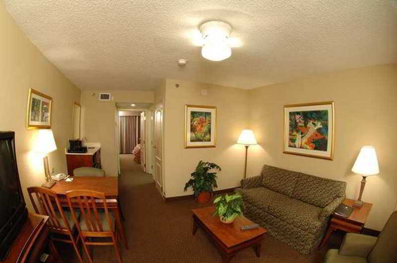 Embassy Suites By Hilton Orlando Airport חדר תמונה